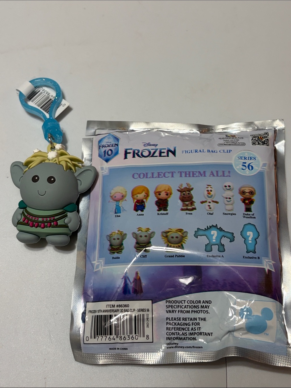 Disney Frozen 10th Anniversary - 5"
Collectible Bag Clip Bulda - Picture 4 of 4